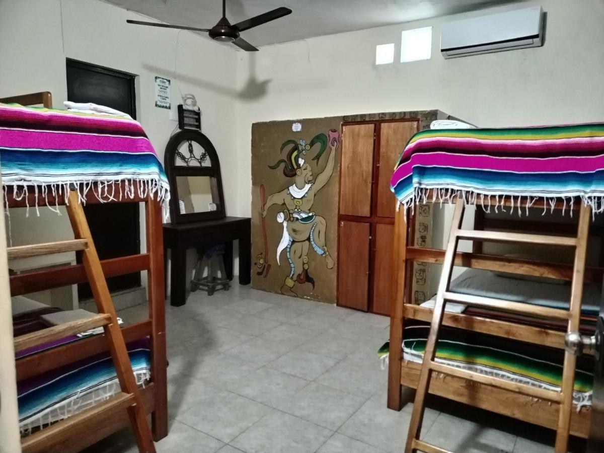Hostel Casa Xtakay Вальядолід Екстер'єр фото