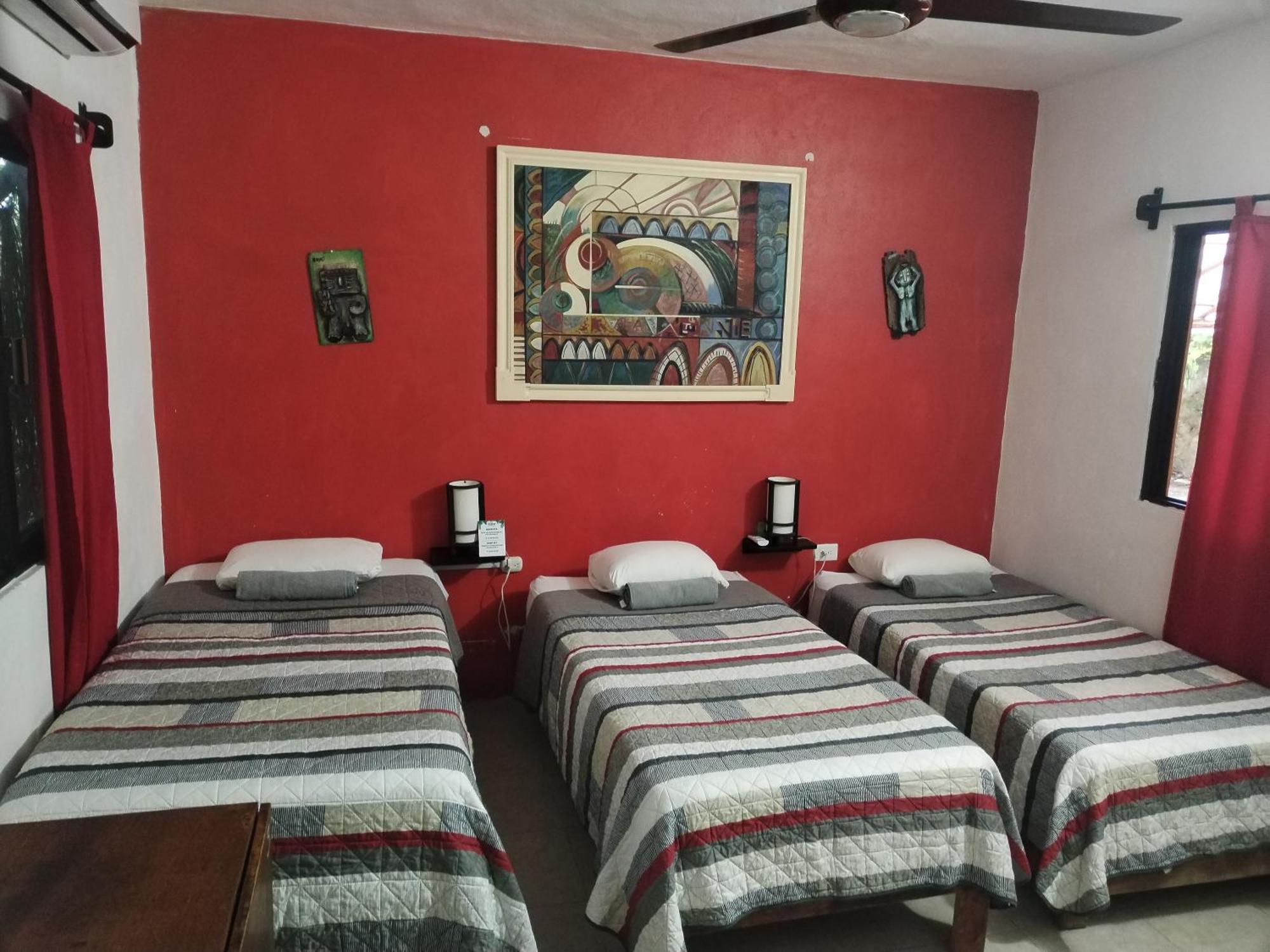 Hostel Casa Xtakay Вальядолід Екстер'єр фото